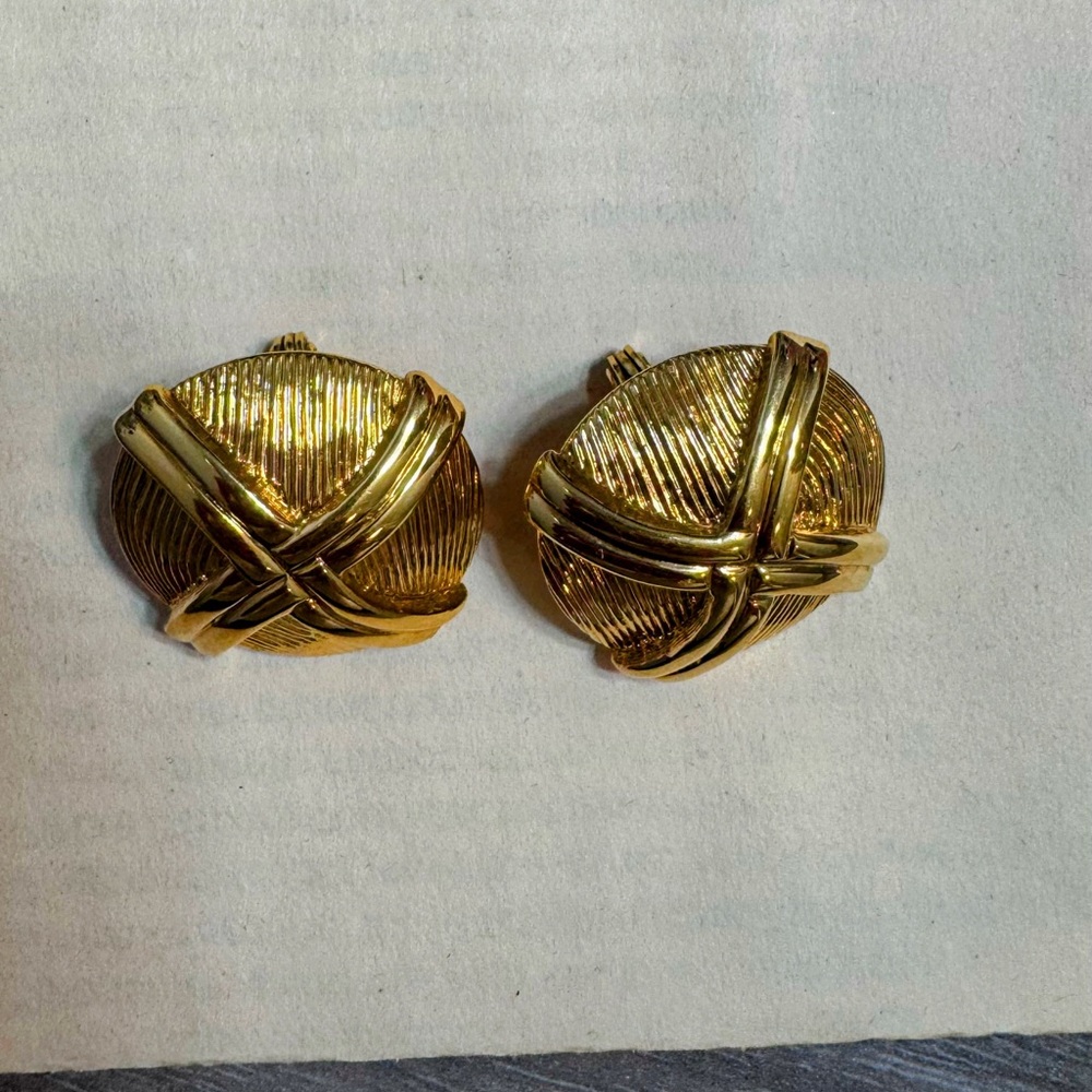 Vintage Monet Elegant Gold-Tone Earrings